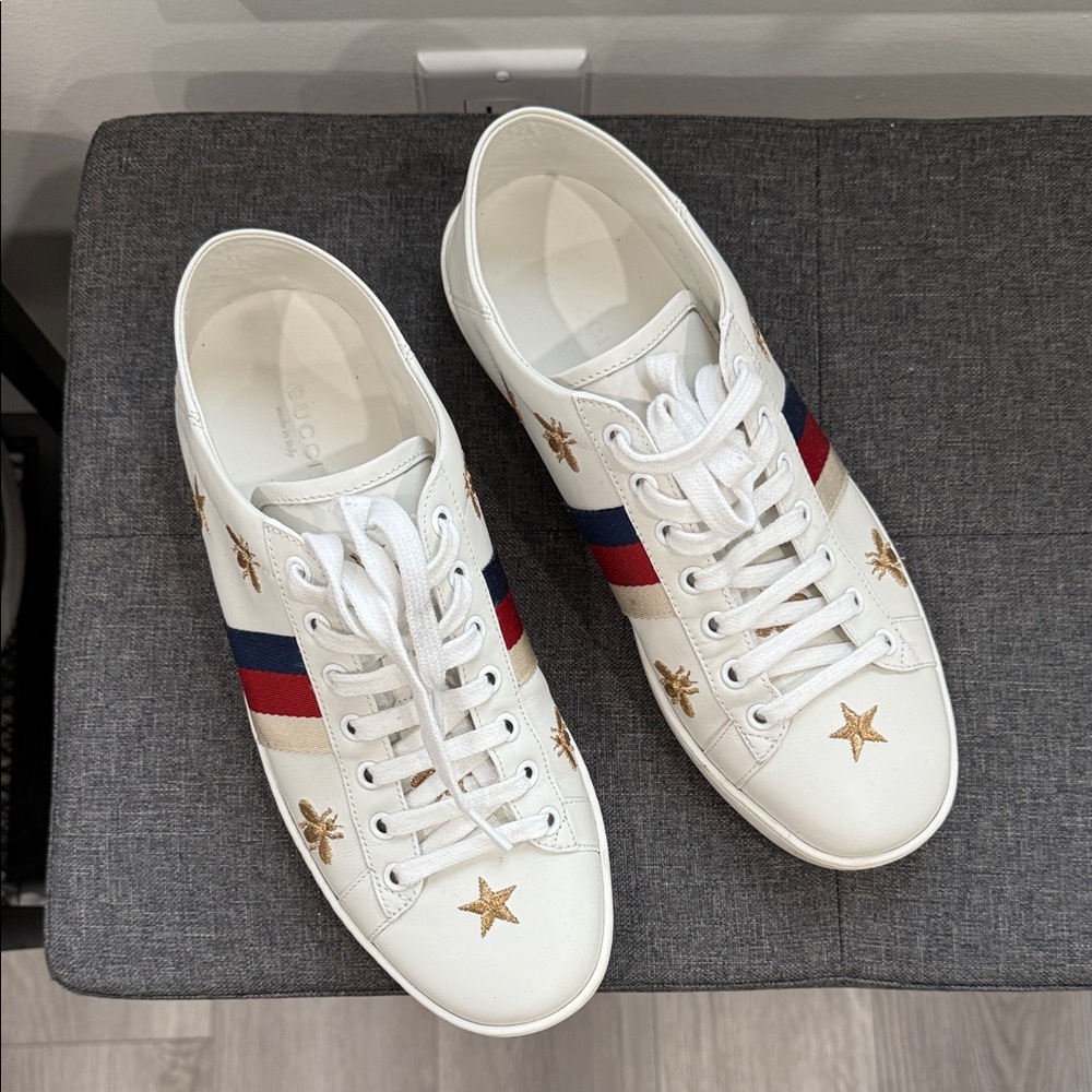 Gucci White Sneakers with Gold Stars and Stripes